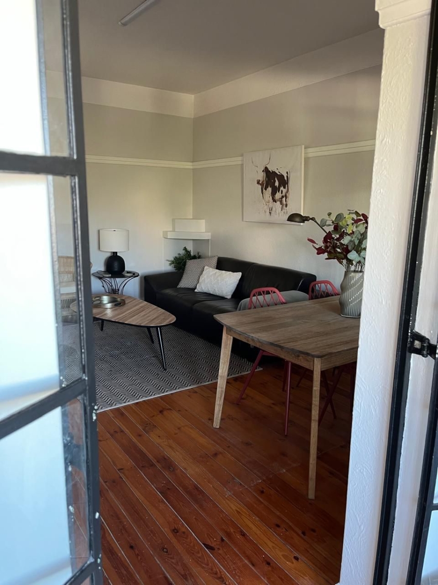 2 Bedroom Property for Sale in Green Point Western Cape